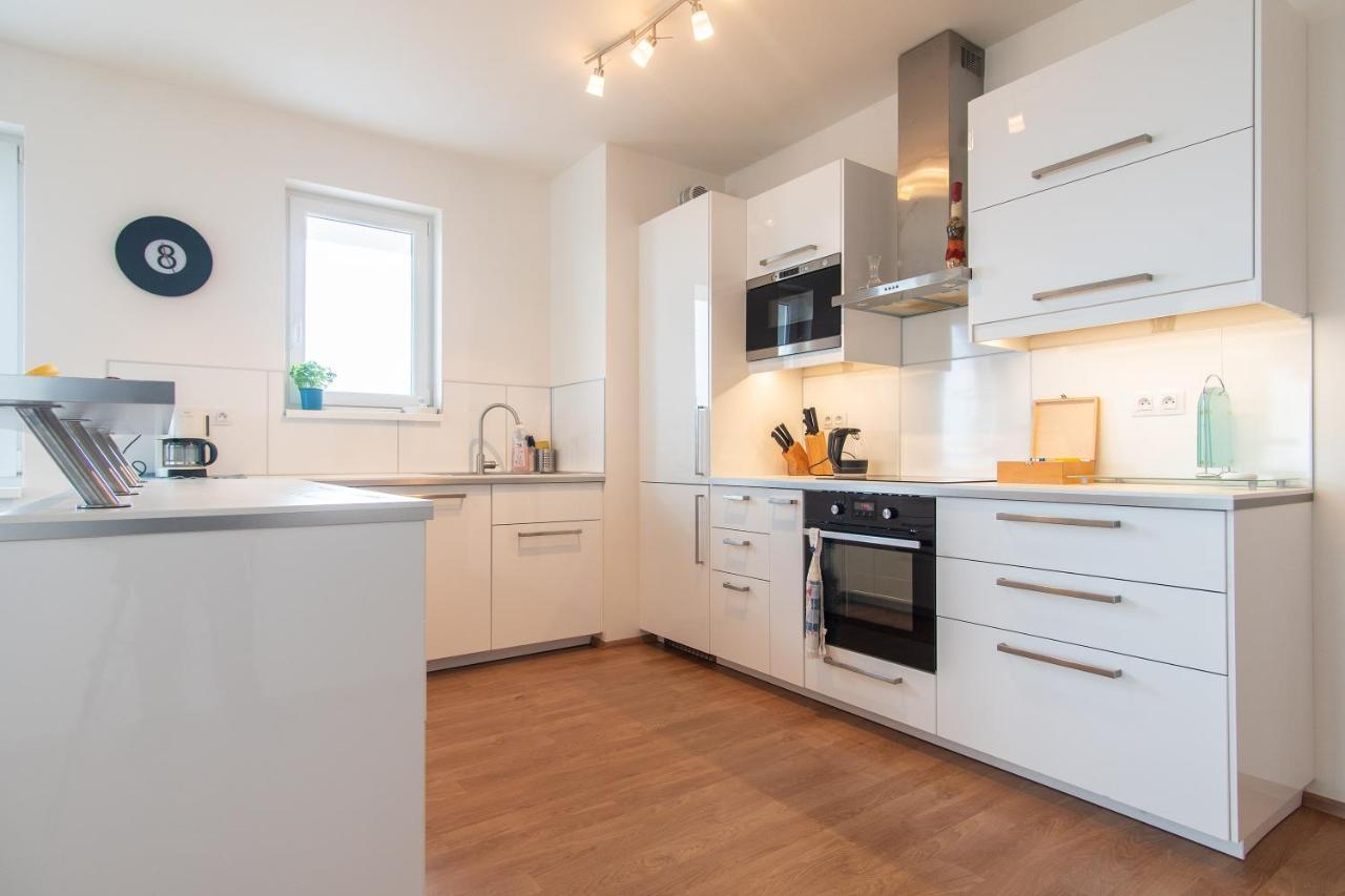 Prostorny 3 Pokojovy Apartman S Dvema Terasami Praga Exterior foto